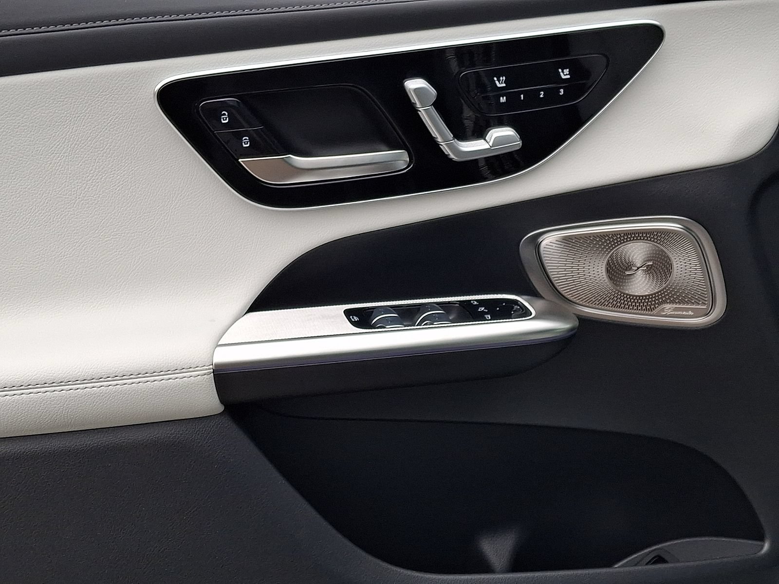 New 2026 Mercedes-Benz GLC 300 4MATIC image 8