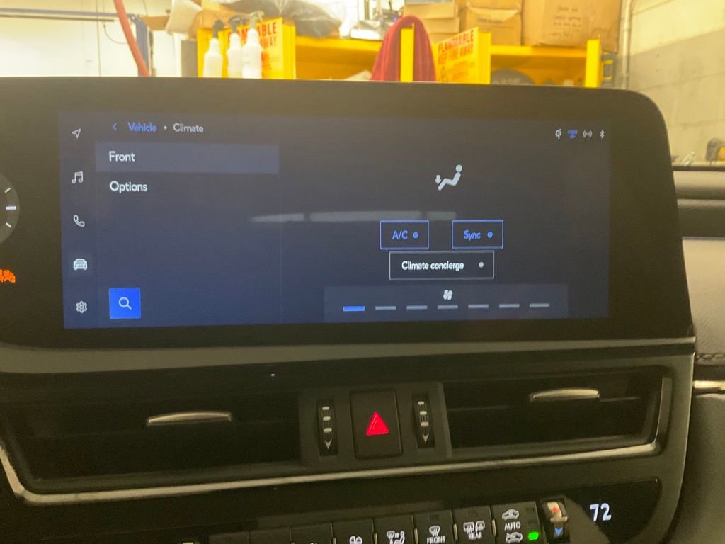 Used 2025 Lexus ES 350 Luxury w/ Accessory Package (Z1) image 25