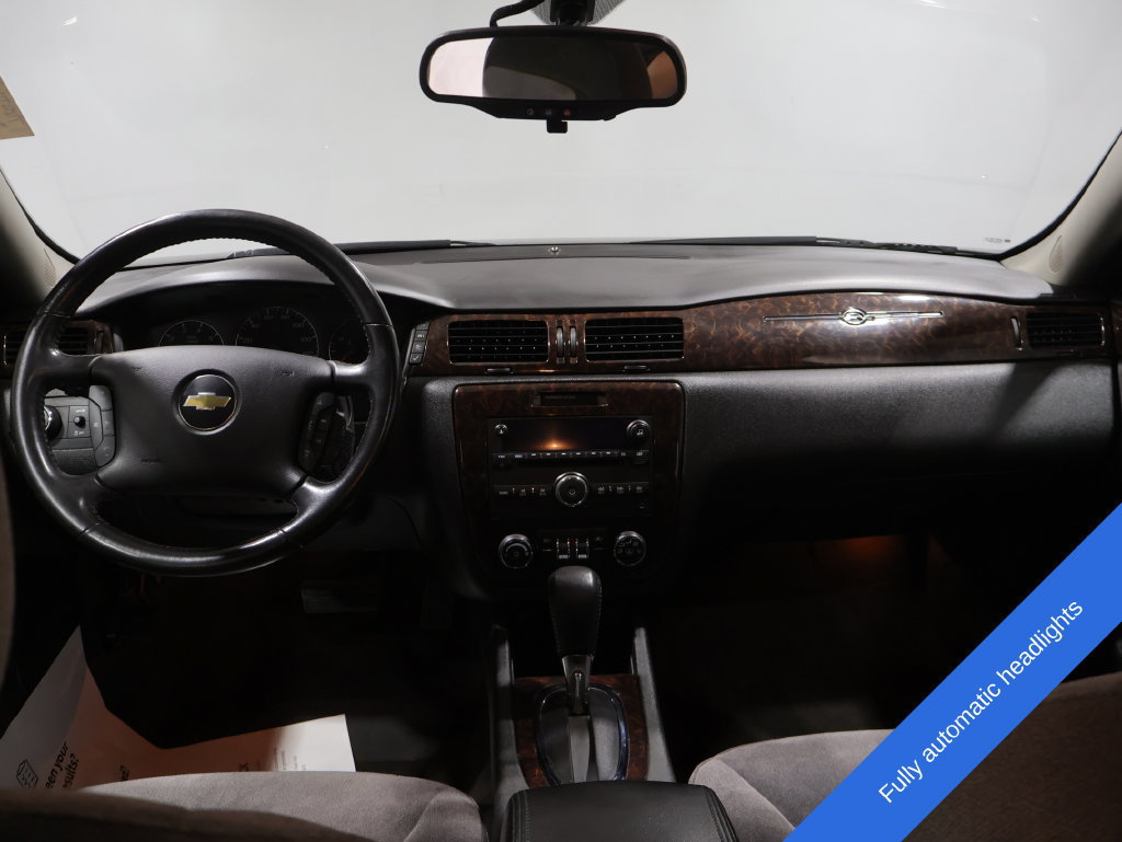 Used 2013 Chevrolet Impala LT w/ LT Sunroof Package FWD image 3