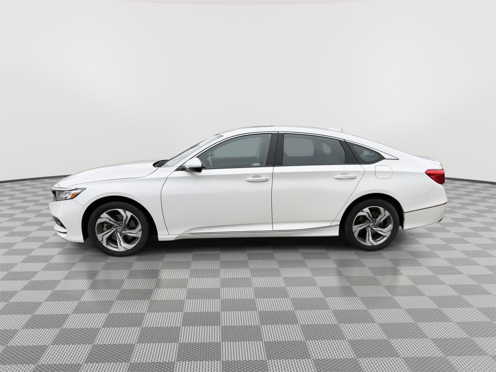 Used 2018 Honda Accord EX-L image 4