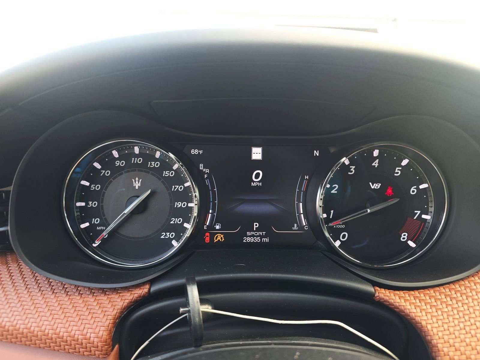 Used 2022 Maserati Quattroporte Trofeo image 9