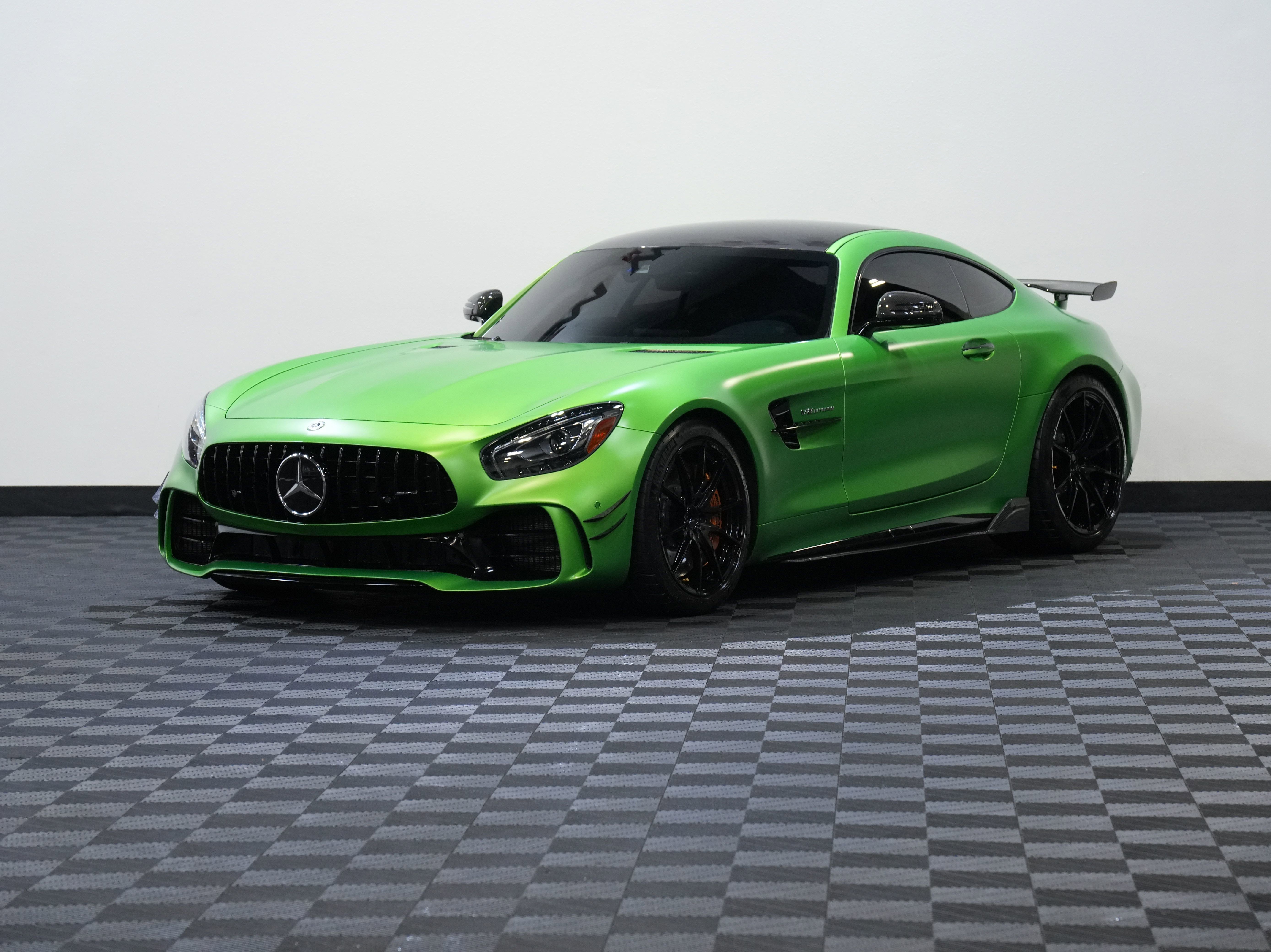 Used 2018 Mercedes-Benz AMG GT R image 3
