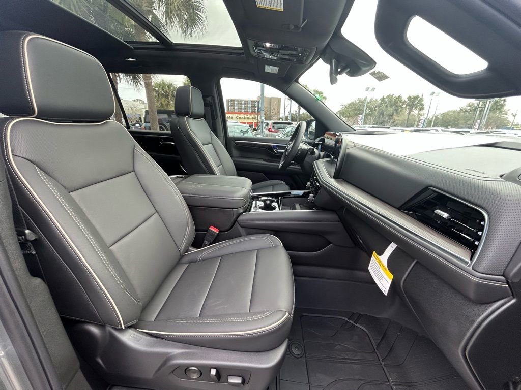 New 2026 Chevrolet Suburban Premier w/ Sun And Tow Package image 23