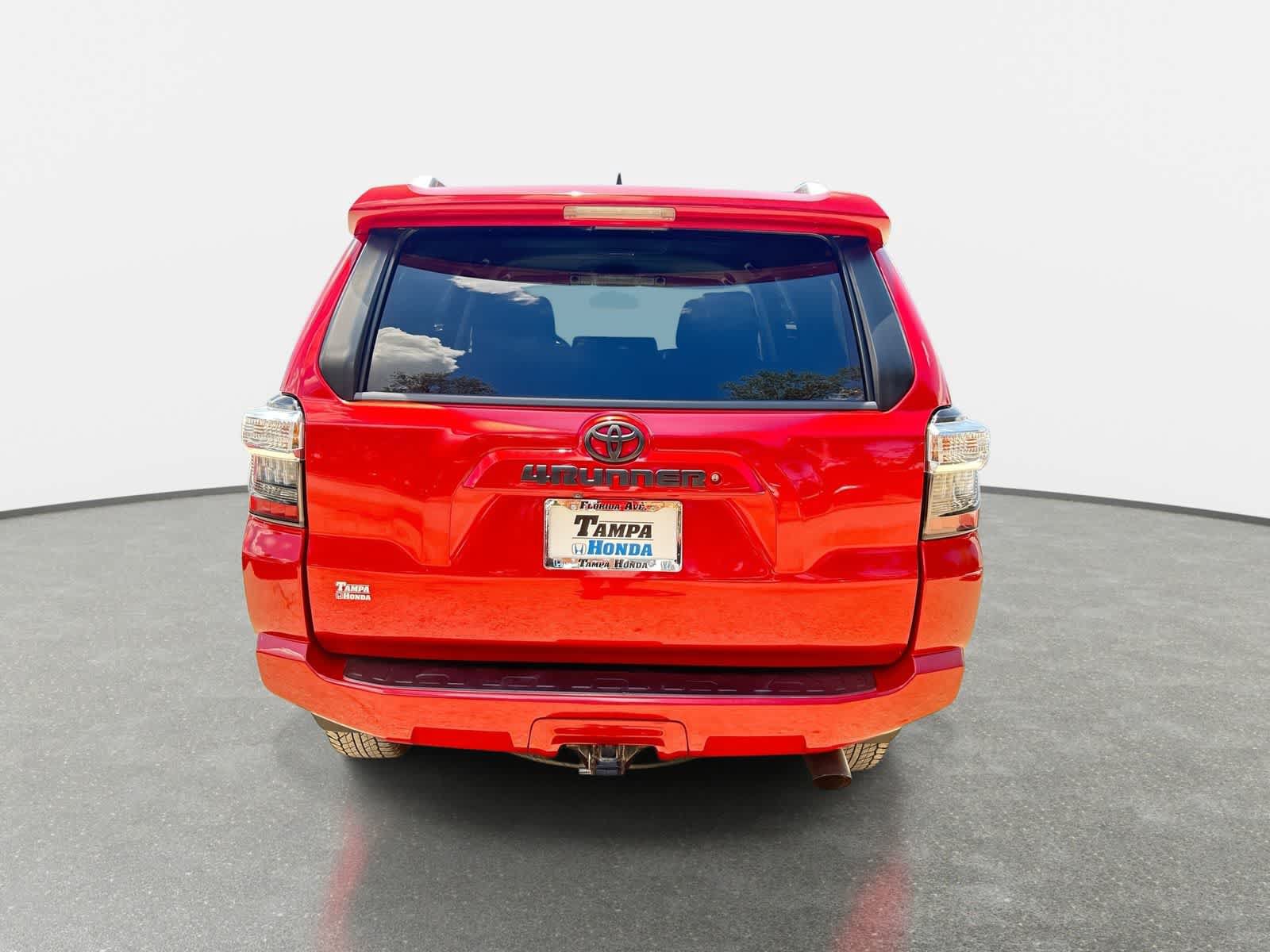 Used 2015 Toyota 4Runner SR5 AWD/4WD image 7