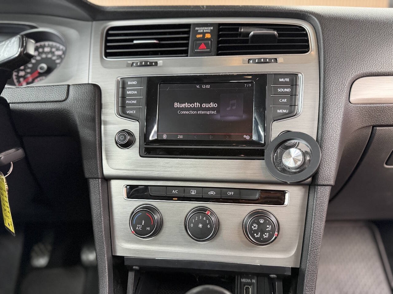 Used 2015 Volkswagen Golf S FWD image 7