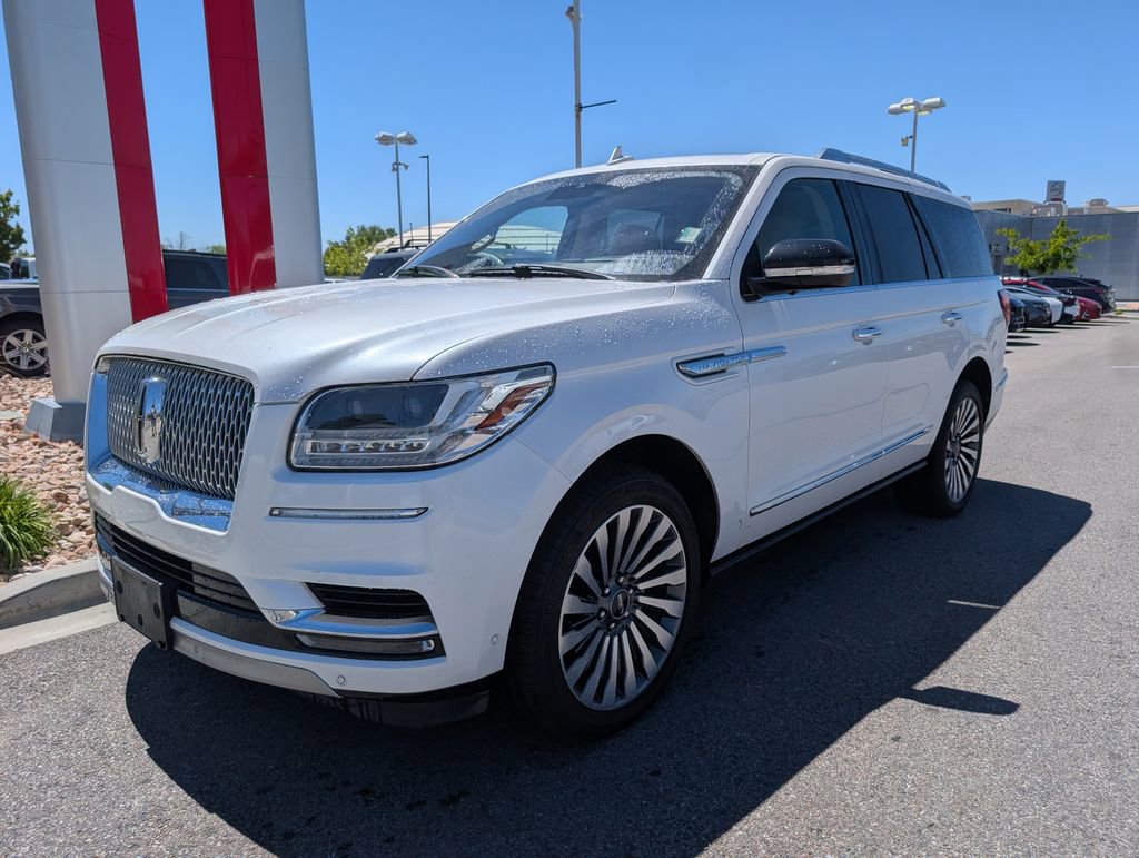 Used 2019 Lincoln Navigator Reserve AWD/4WD image 3