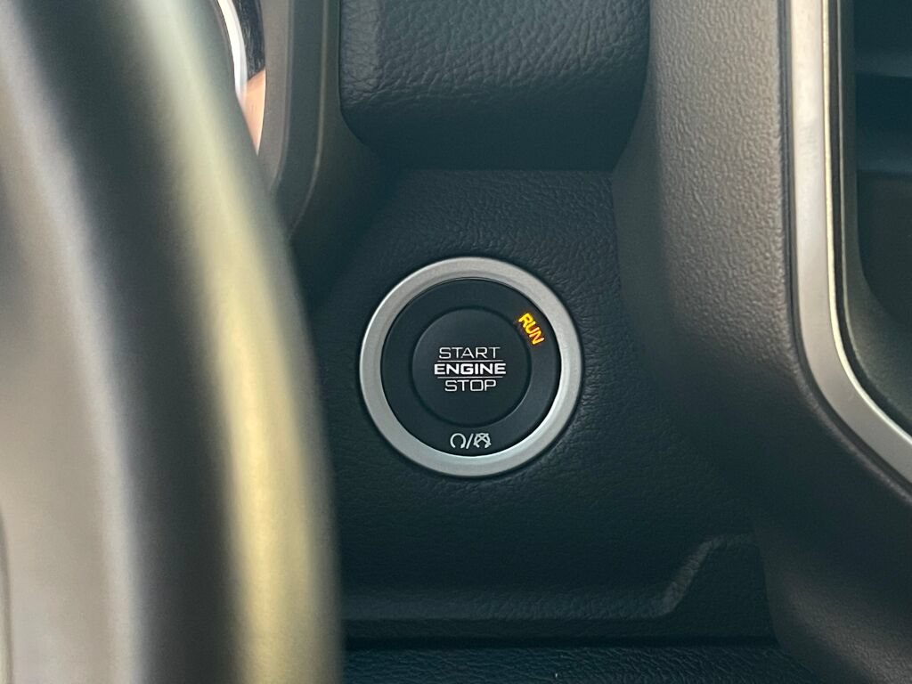 Used 2020 RAM 1500 Big Horn AWD/4WD image 16