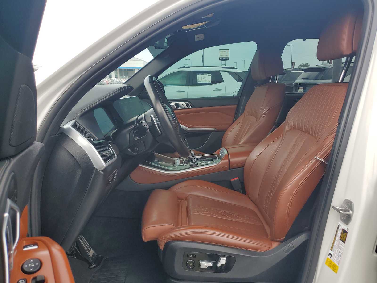 Used 2022 BMW X5 sDrive40i w/ M Sport Package image 13