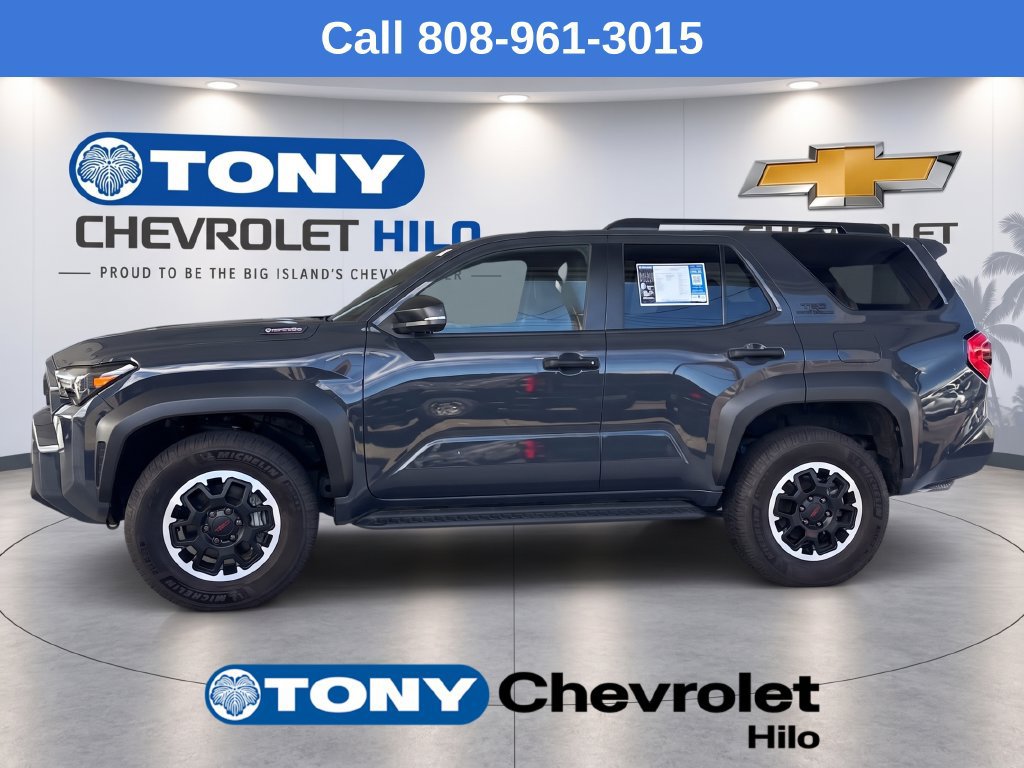 Used 2025 Toyota 4Runner TRD Off-Road Premium AWD/4WD image 2