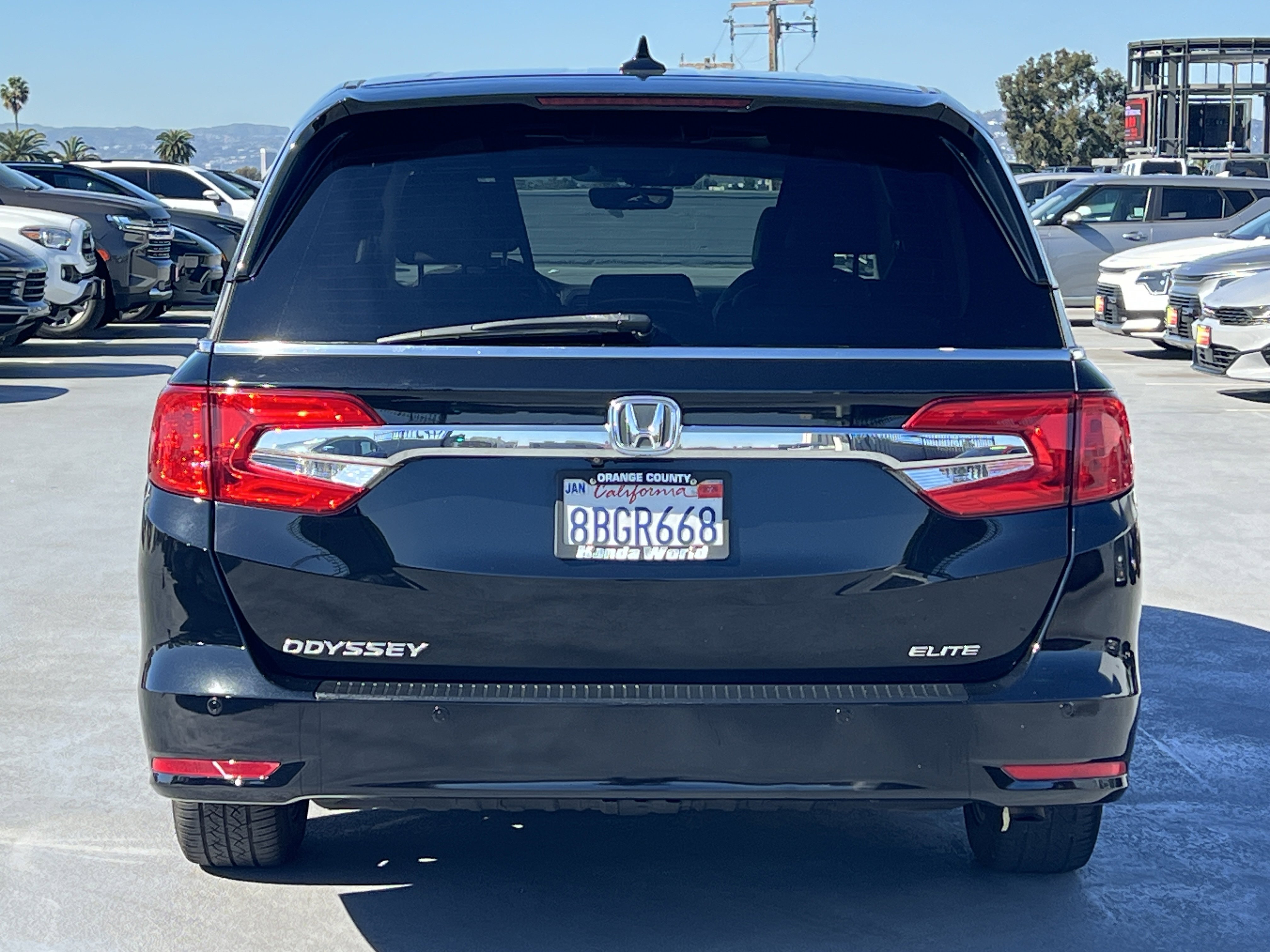 Used 2018 Honda Odyssey Elite image 6