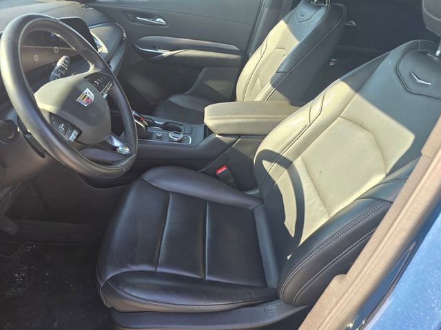 Used 2025 Cadillac XT4 Premium Luxury FWD image 21