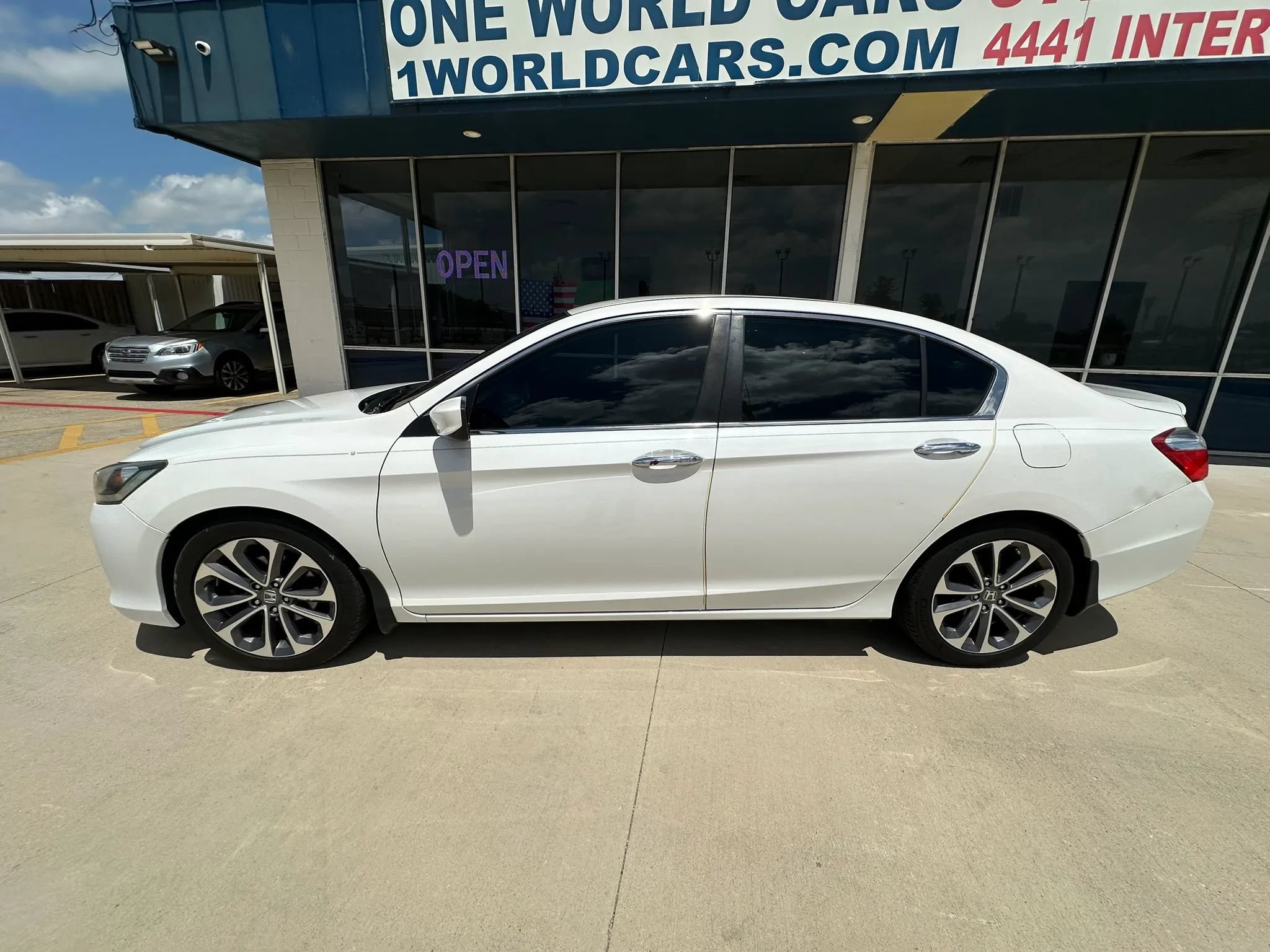 Used 2015 Honda Accord Sport image 2