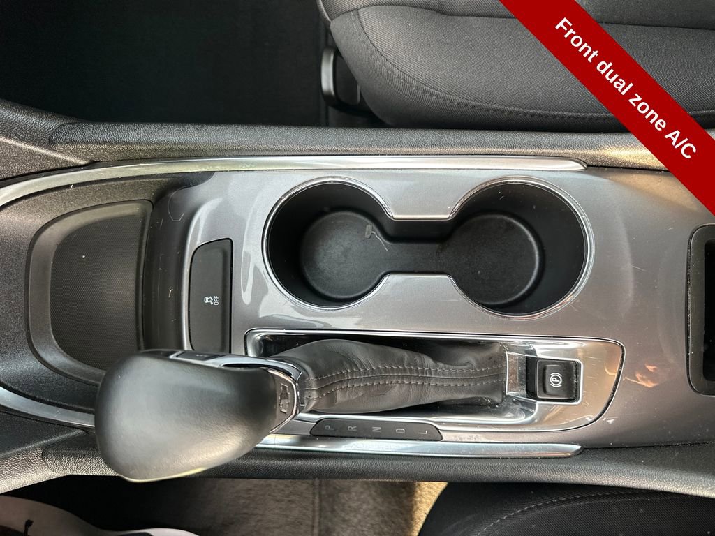 Used 2023 Chevrolet Malibu LT image 28