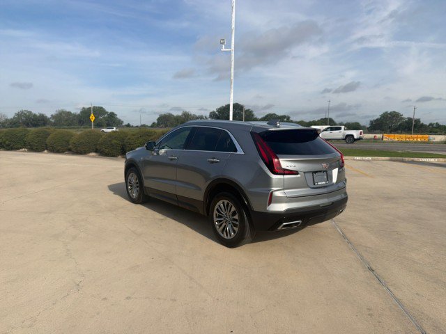 Used 2025 Cadillac XT4 Premium Luxury FWD image 12