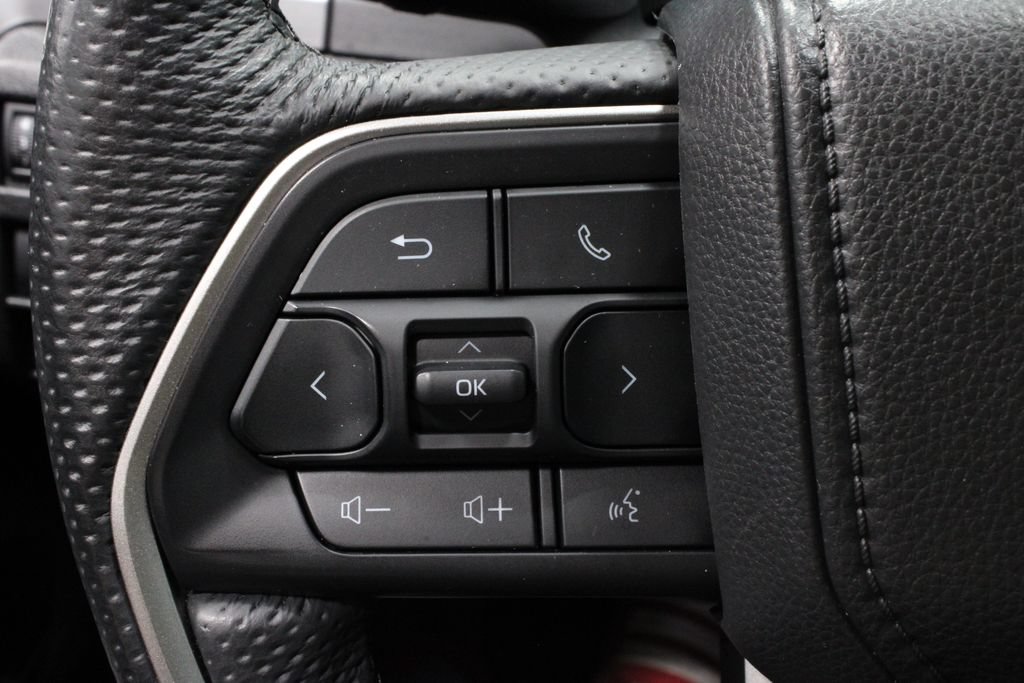 Used 2025 Toyota Tacoma TRD Off-Road AWD/4WD image 26