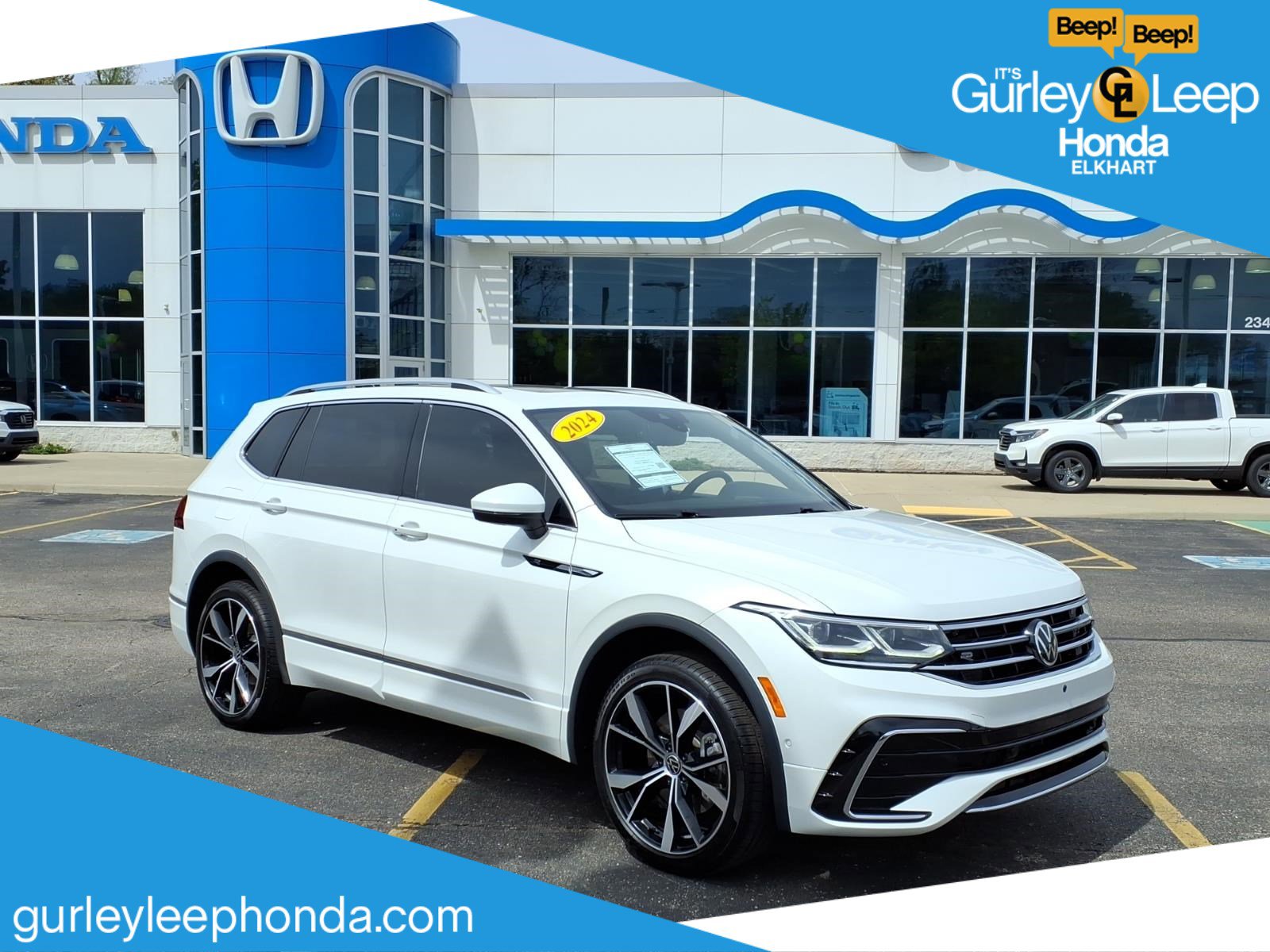 Used 2024 Volkswagen Tiguan SEL R-Line AWD/4WD image 1