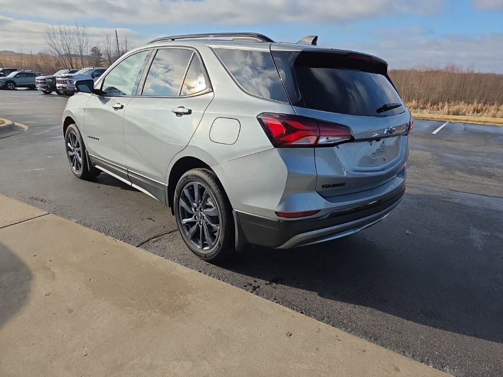 Certified 2024 Chevrolet Equinox RS w/ LPO, Floor Liner Package image 5