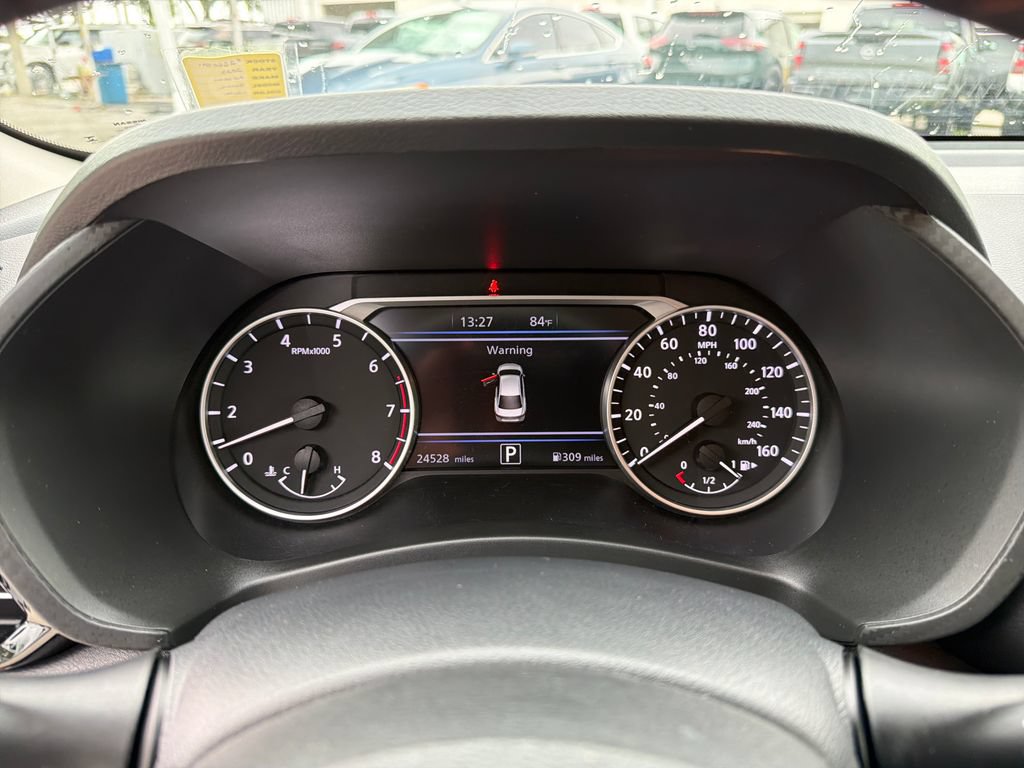 Used 2023 Nissan Sentra SR w/ Trunk Package FWD image 23