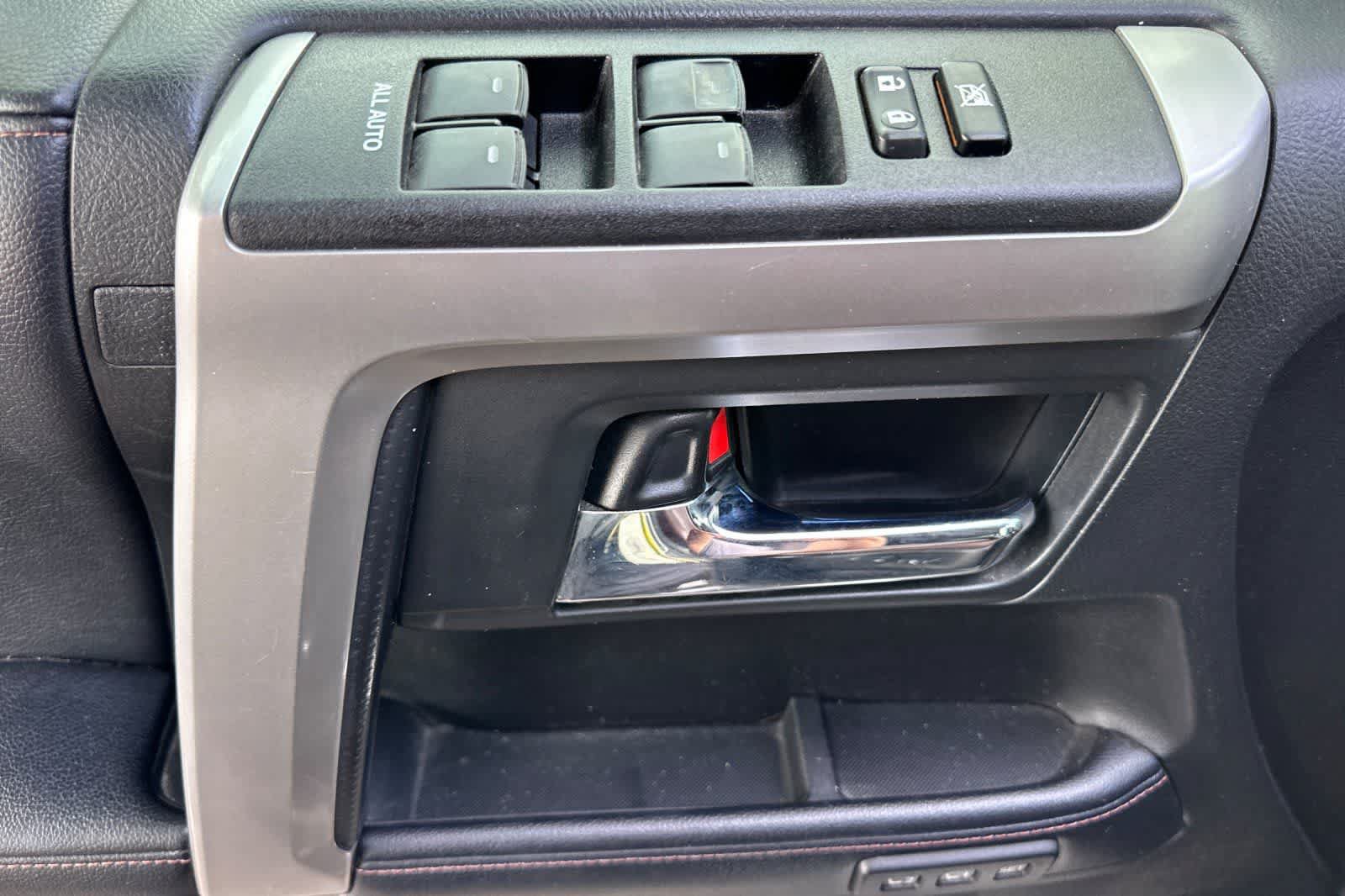 Used 2019 Toyota 4Runner Limited AWD/4WD image 15
