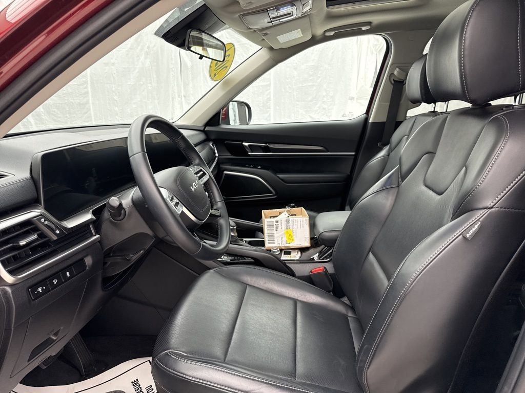 Used 2024 Kia Telluride S w/ S Sunroof Package image 15