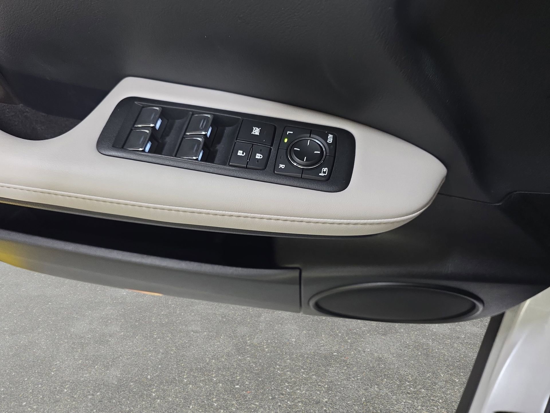 Used 2022 Lexus RX 350 FWD w/ Premium Package image 27