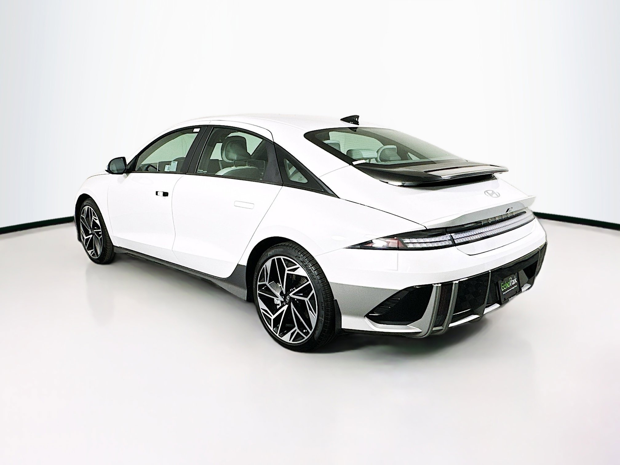 Used 2024 Hyundai Ioniq 6 SEL RWD image 5