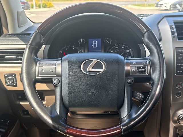 Used 2017 Lexus GX 460 Premium w/ Premium Package AWD/4WD image 14