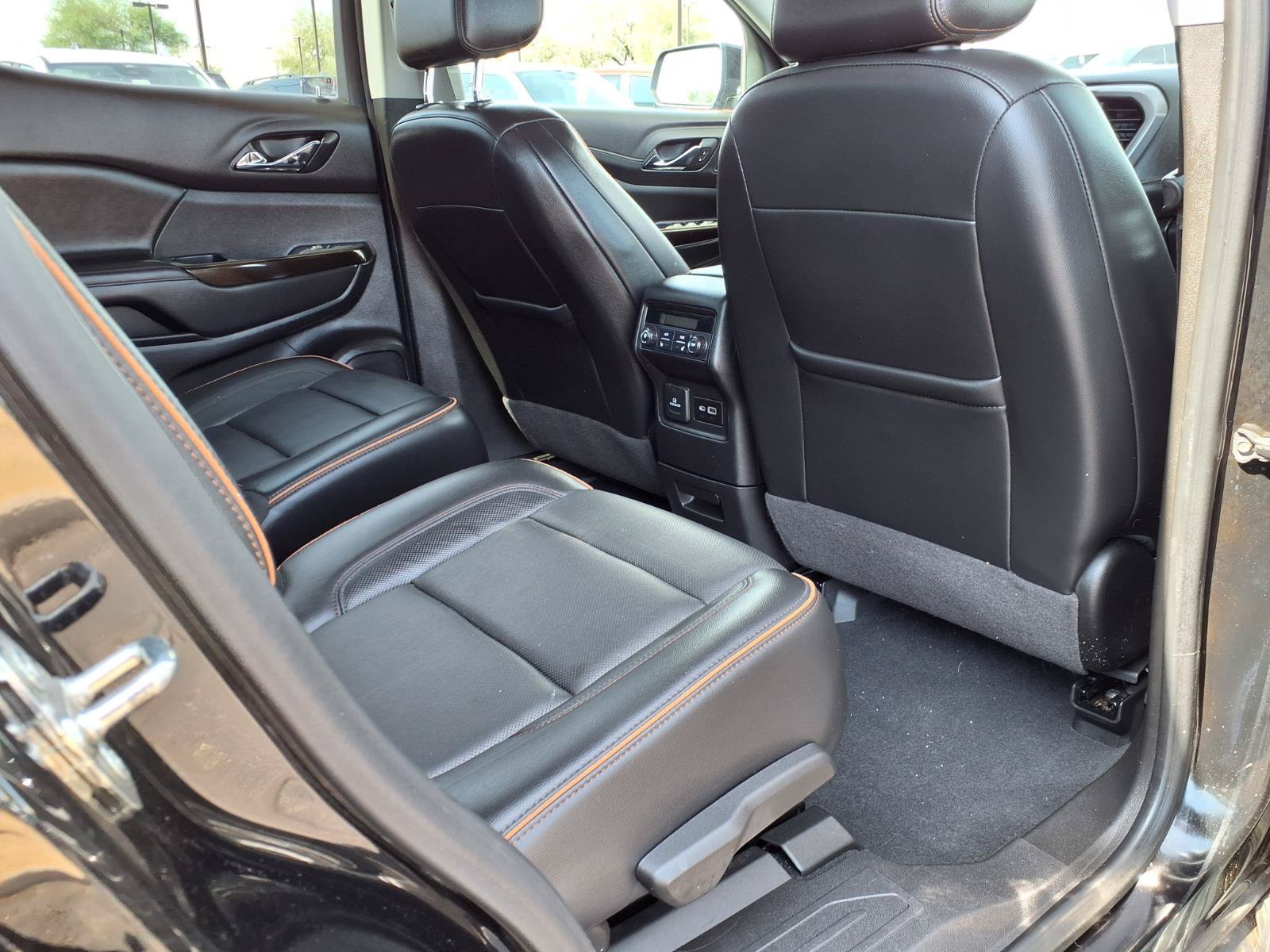 Used 2022 GMC Acadia AT4 w/ Technology Package AWD/4WD image 13