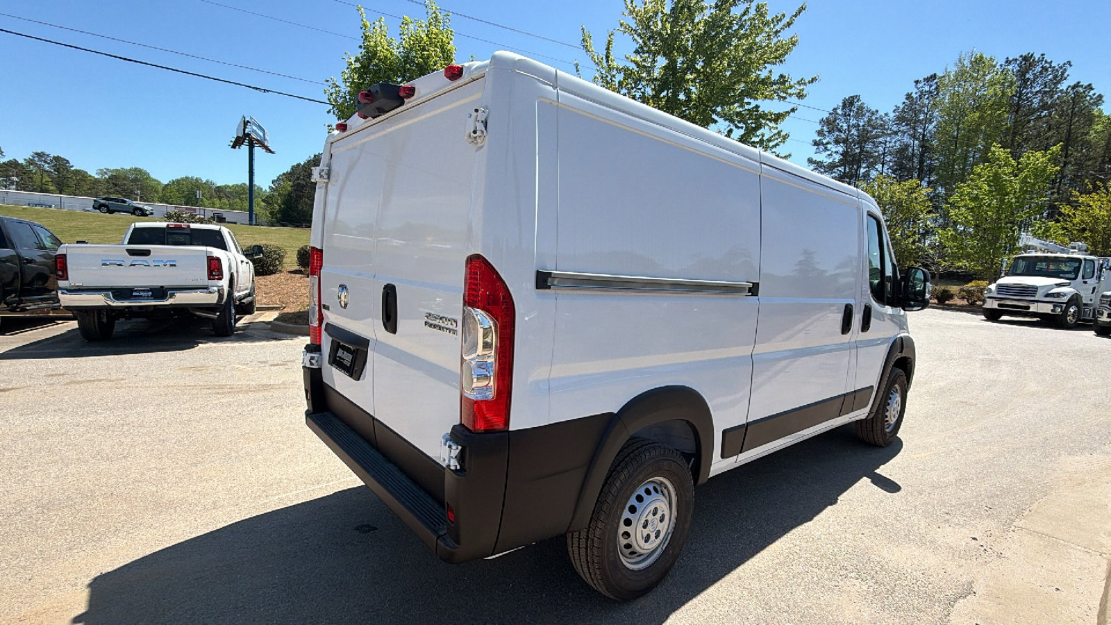 New 2026 RAM ProMaster 2500 w/ Convenience Group image 8