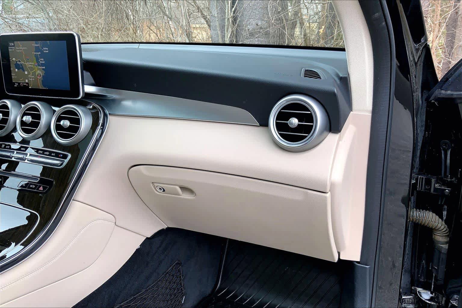 Used 2016 Mercedes-Benz GLC 300 4MATIC image 19