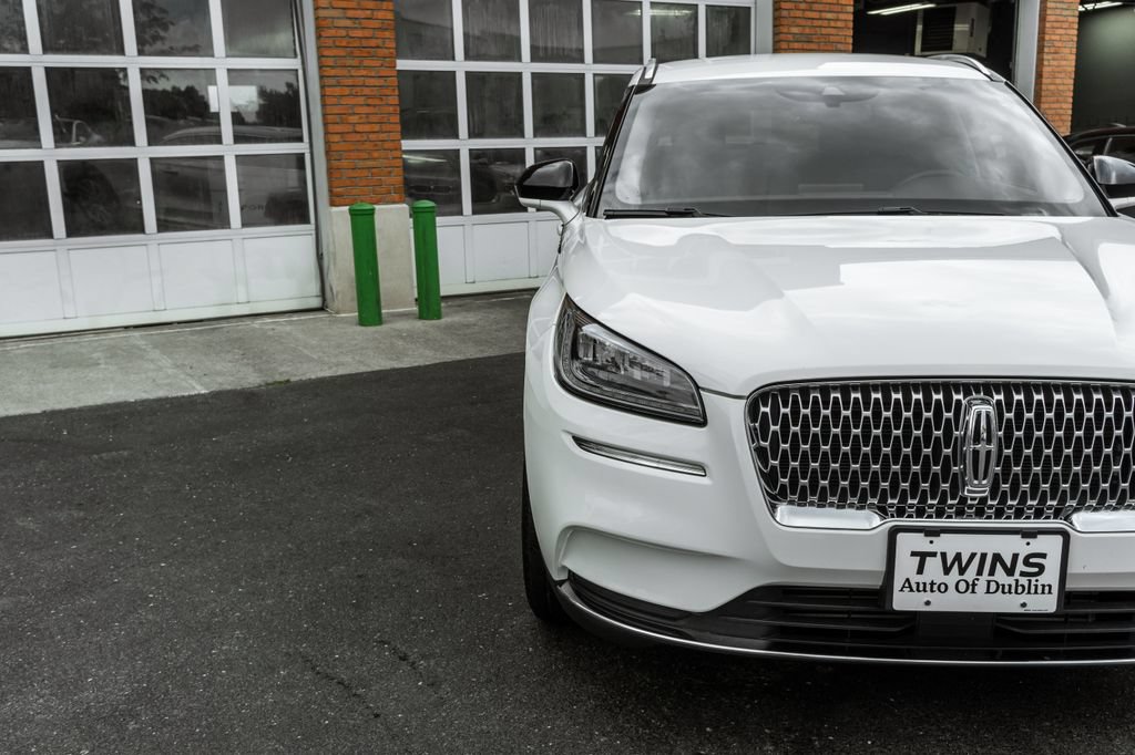 Used 2022 Lincoln Corsair AWD w/ Equipment Group 101A image 34