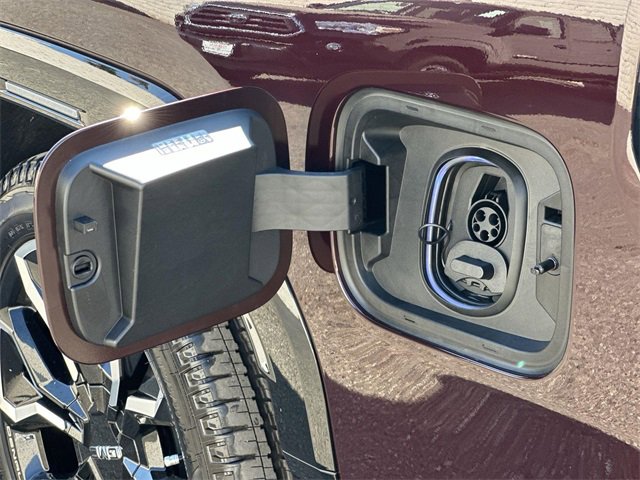 Used 2025 GMC Sierra EV Denali image 29