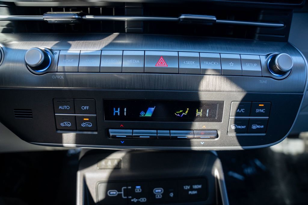 Certified 2025 Hyundai Kona SEL image 26