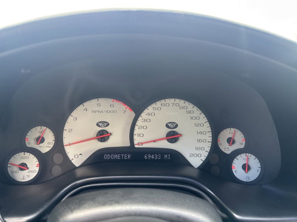 Used 2002 Chevrolet Corvette Convertible w/ Preferred Equipment Group2 image 27