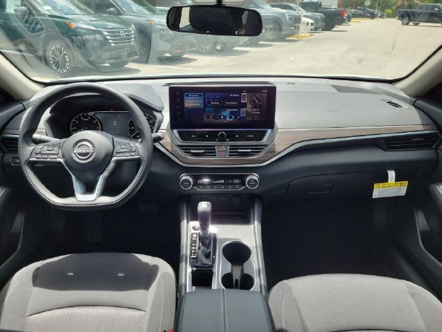 New 2026 Nissan Altima 2.5 SV w/ SV Special Edition Package FWD image 13