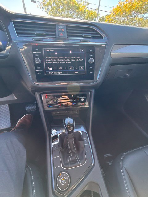 Used 2023 Volkswagen Tiguan SE w/ Panoramic Sunroof Package AWD/4WD image 24