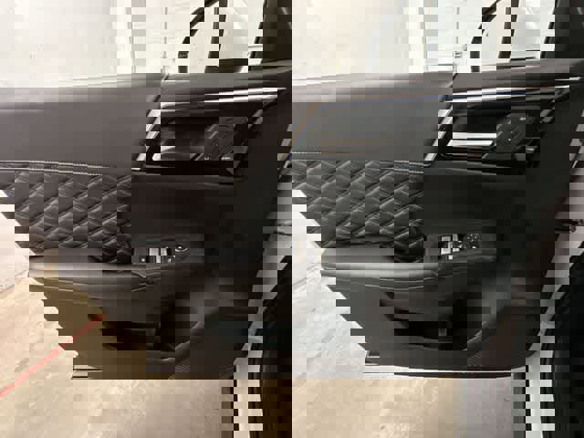 Used 2024 Mitsubishi Outlander SEL image 18