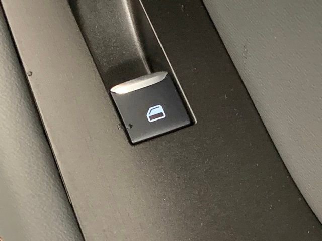 Used 2025 Ford Explorer Active image 38