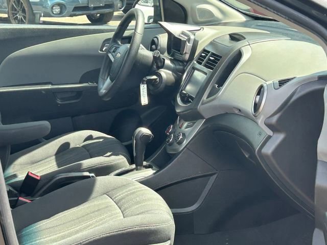 Used 2015 Chevrolet Sonic LT w/ Fun and Sun Package FWD image 27