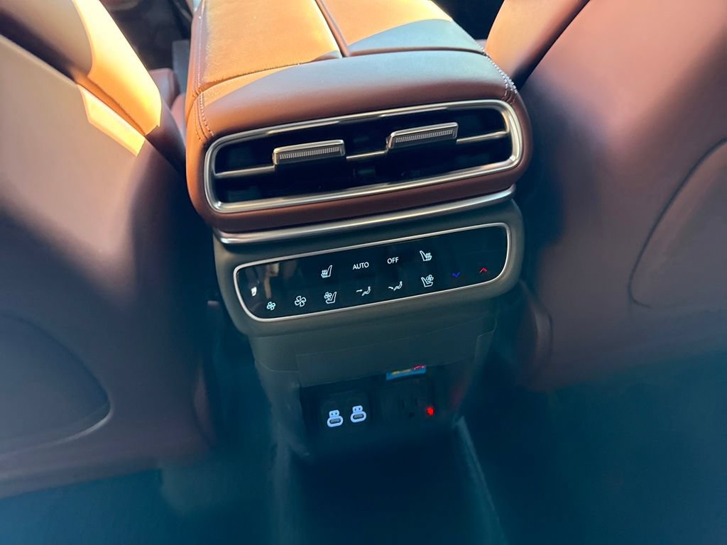 New 2026 Genesis GV80 3.5T Prestige AWD/4WD image 15