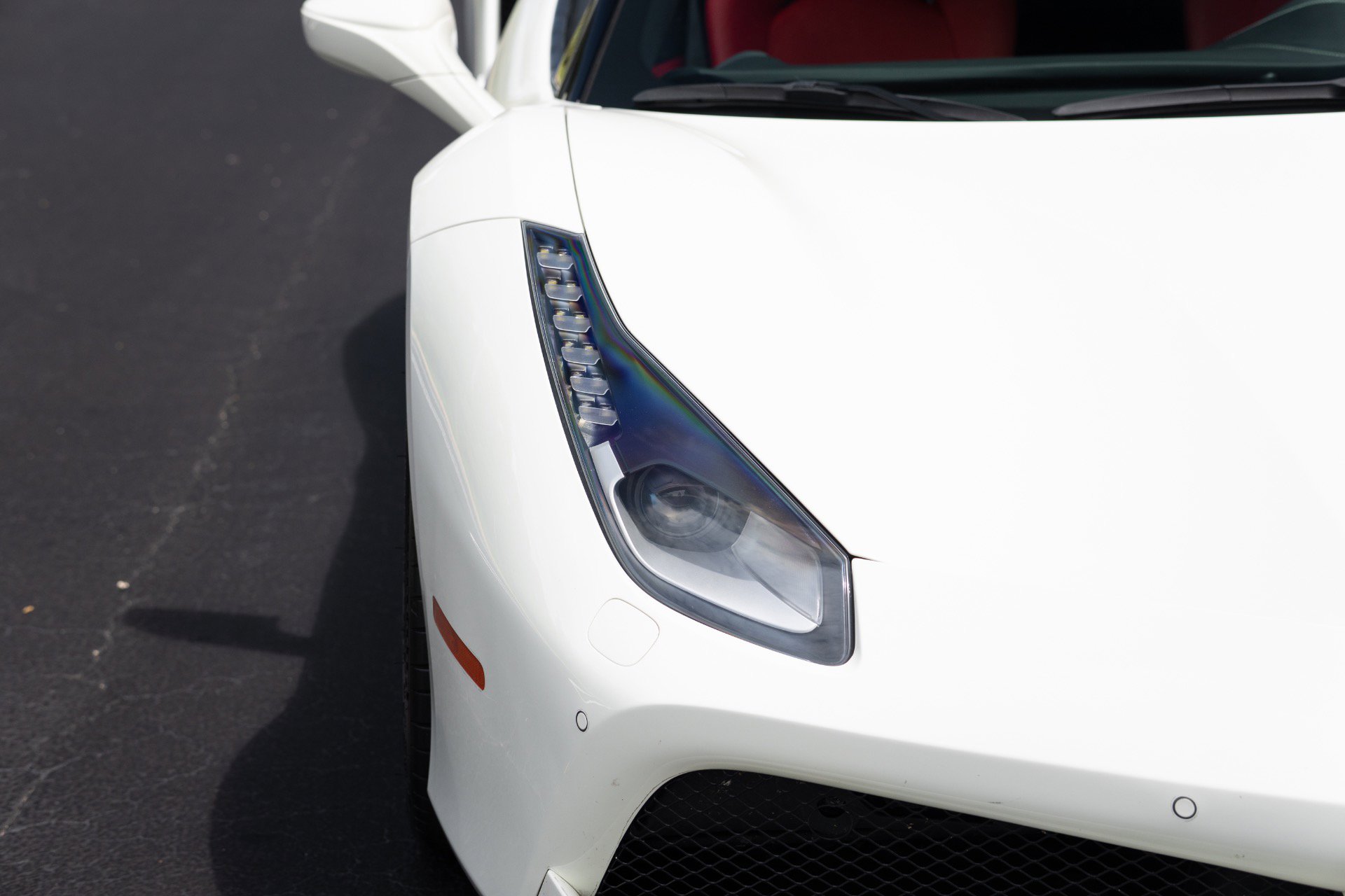 Used 2016 Ferrari 488 GTB RWD image 12