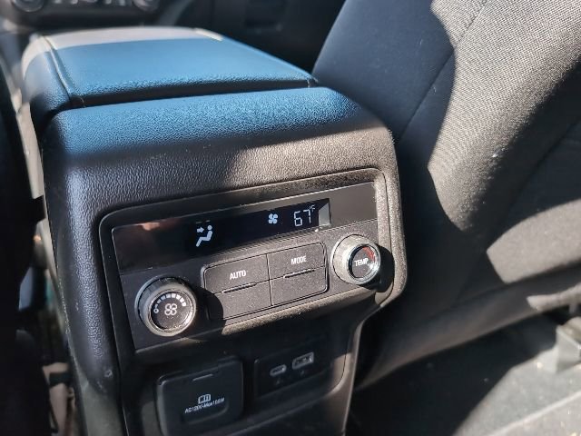 Used 2023 GMC Acadia SLE w/ Driver Convenience Package image 25