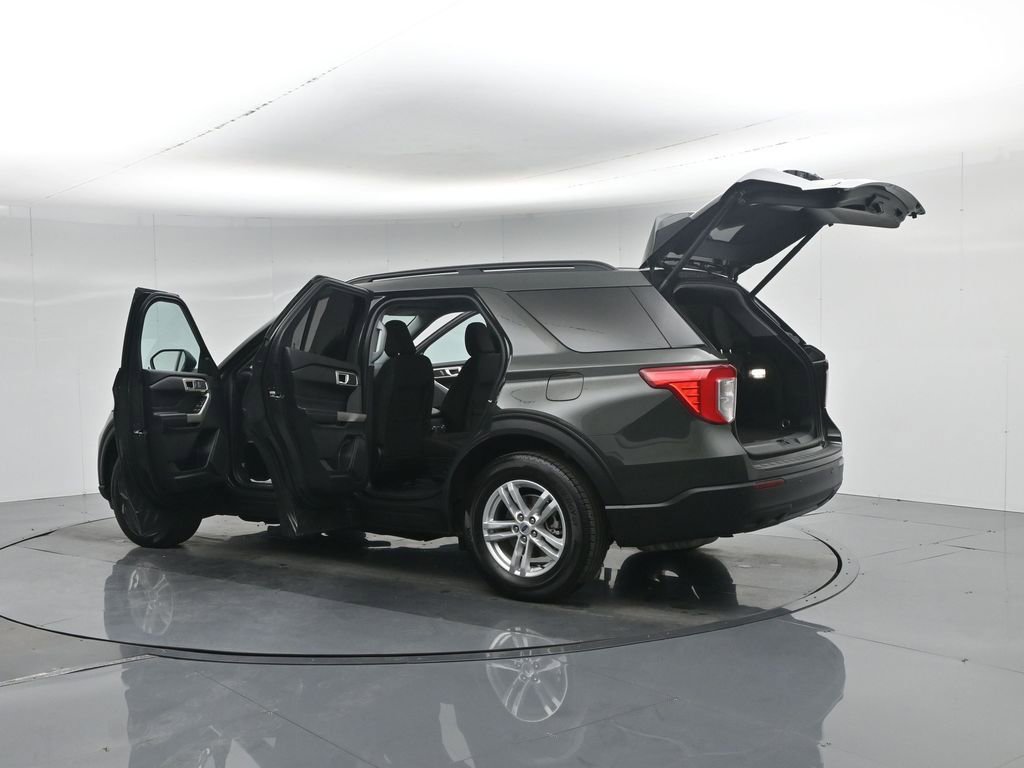 Used 2022 Ford Explorer XLT image 40