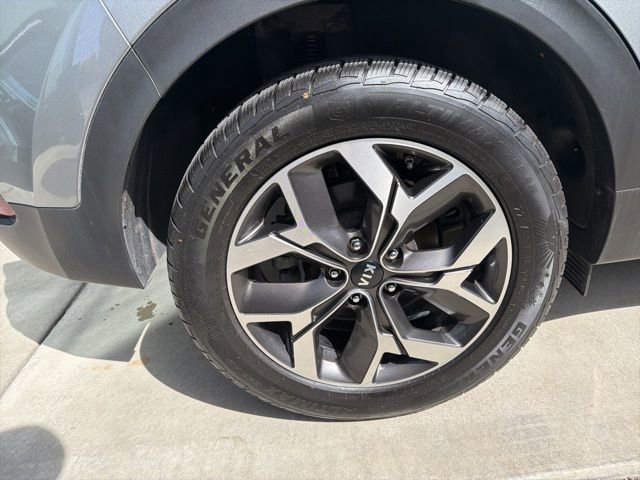 Certified 2022 Kia Sportage EX image 29