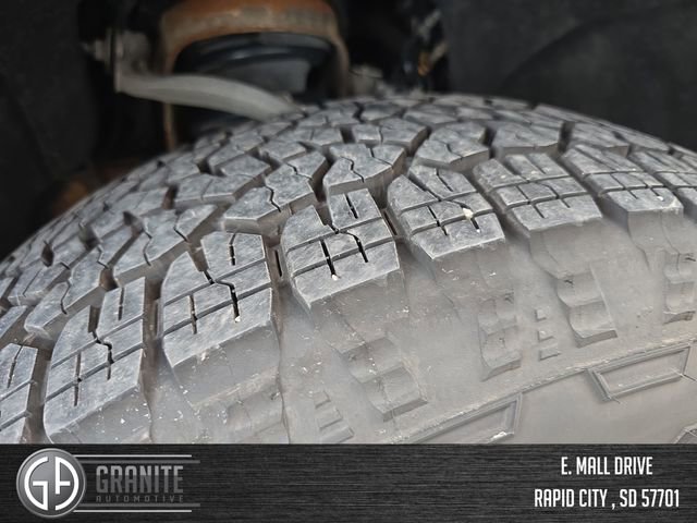 Used 2022 GMC Sierra 1500 AT4 w/ AT4 Preferred Package image 28