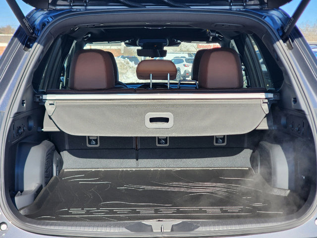 Used 2025 Subaru Forester Touring image 6