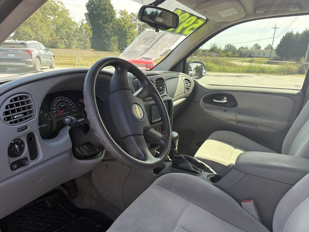 Used 2006 Chevrolet TrailBlazer LS w/ LS Preferred Equipment Group RWD image 10