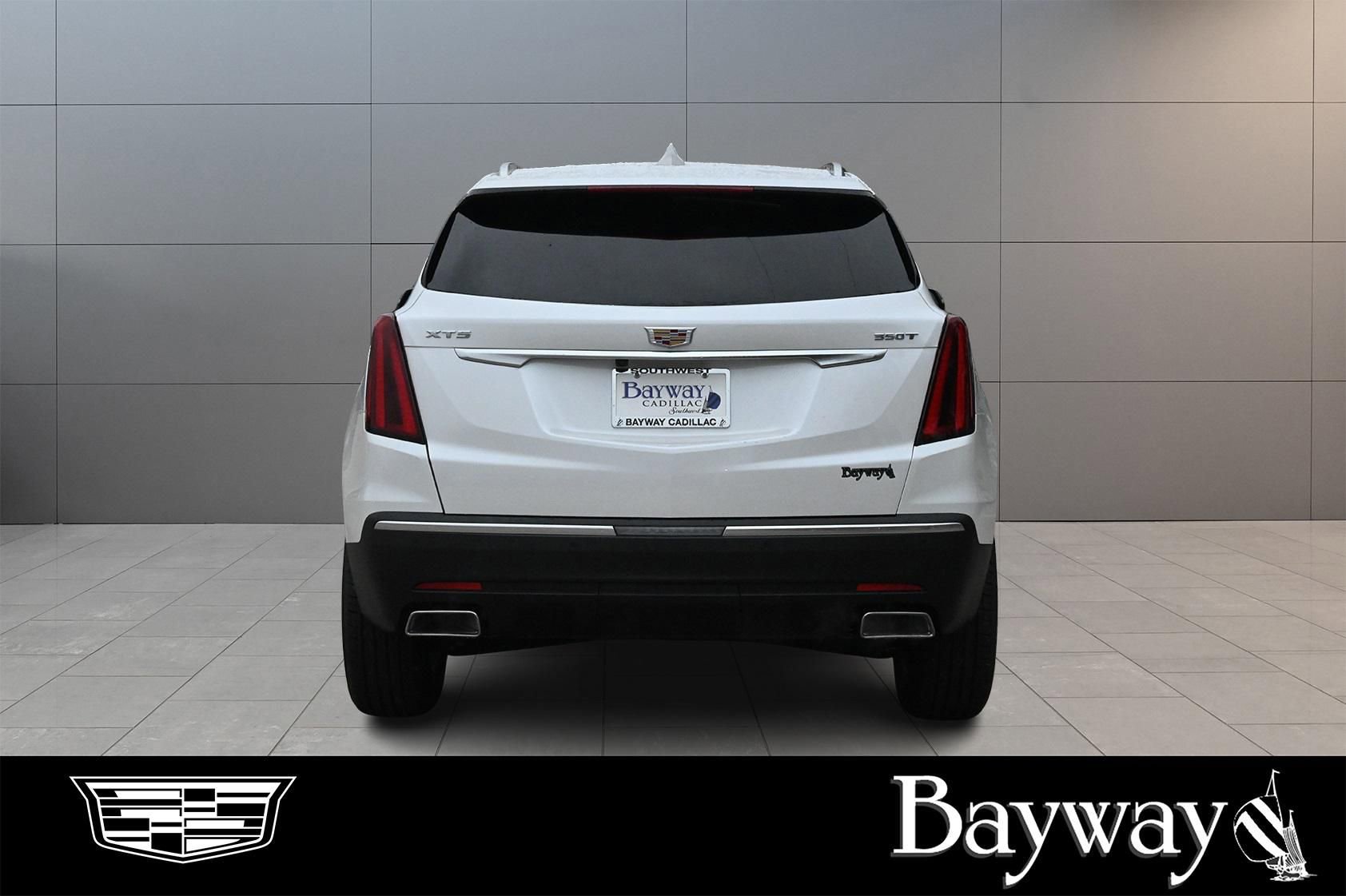 New 2026 Cadillac XT5 Luxury w/ LPO, Floor Liner Package image 6