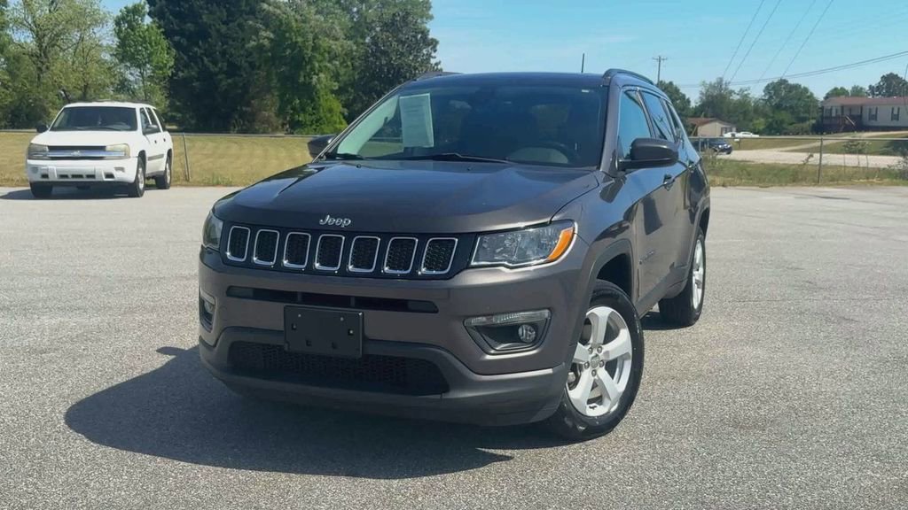 Used 2018 Jeep Compass Latitude w/ Popular Equipment Group image 3