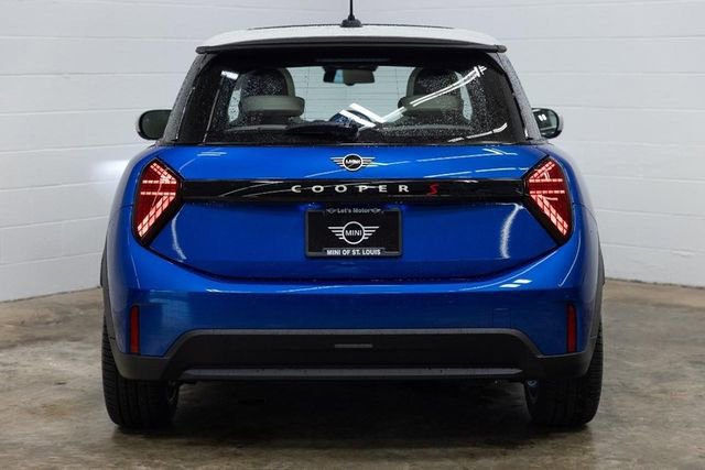 Certified 2025 MINI Cooper S image 10